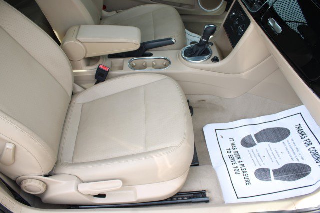 Used 2015 Volkswagen Beetle 1.8T FWD image 14