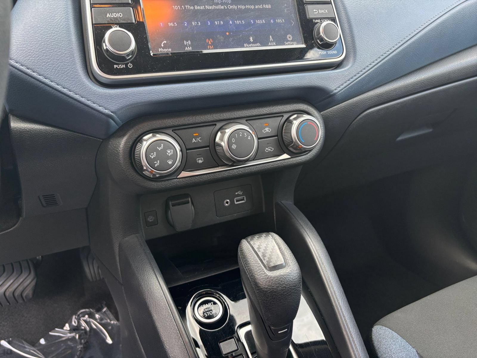 Used 2025 Nissan Versa SV FWD image 17