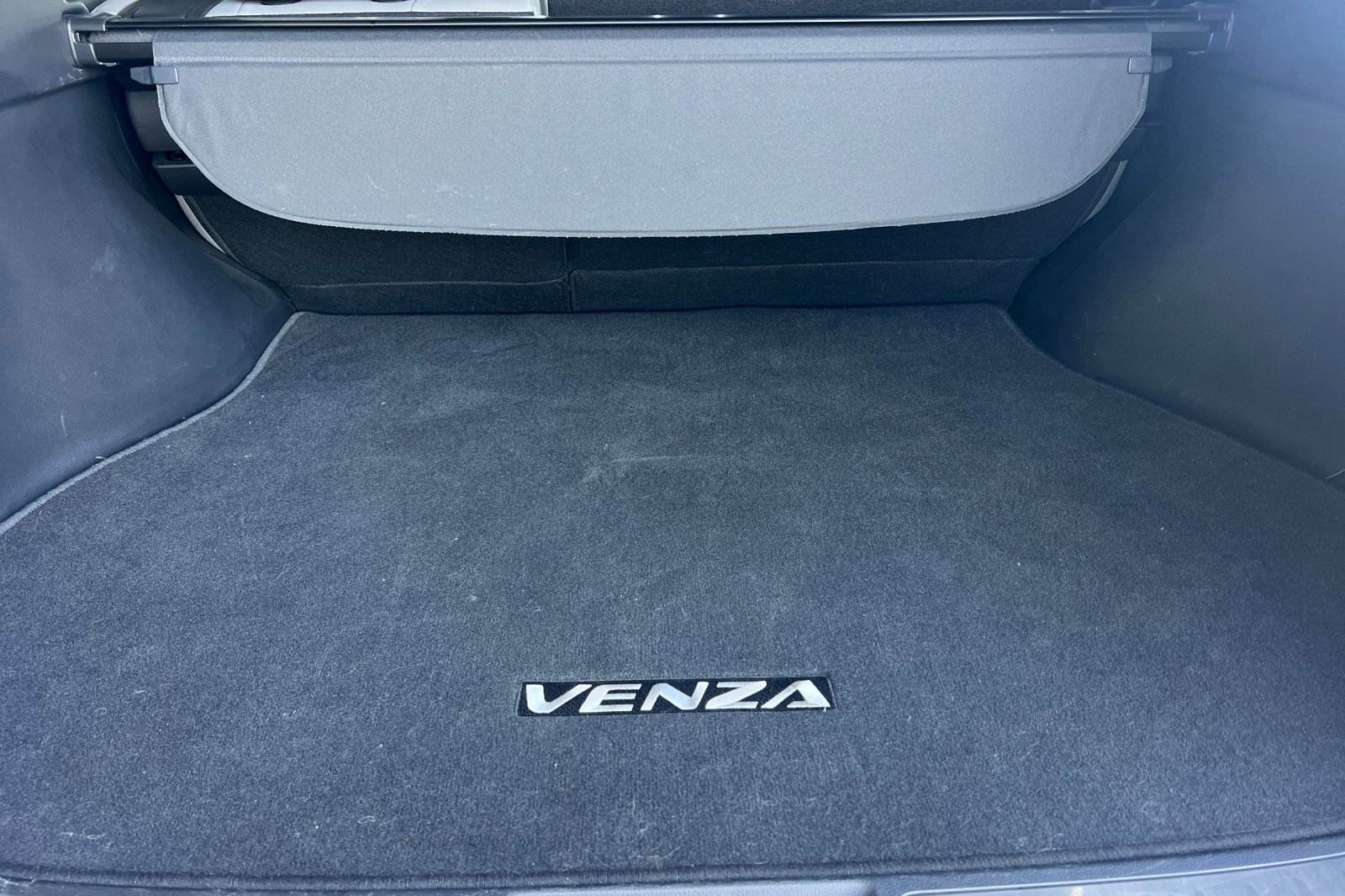 Certified 2024 Toyota Venza XLE AWD/4WD image 15