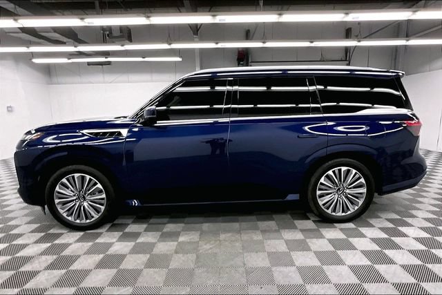 Used 2025 INFINITI QX80 Sensory AWD/4WD image 14