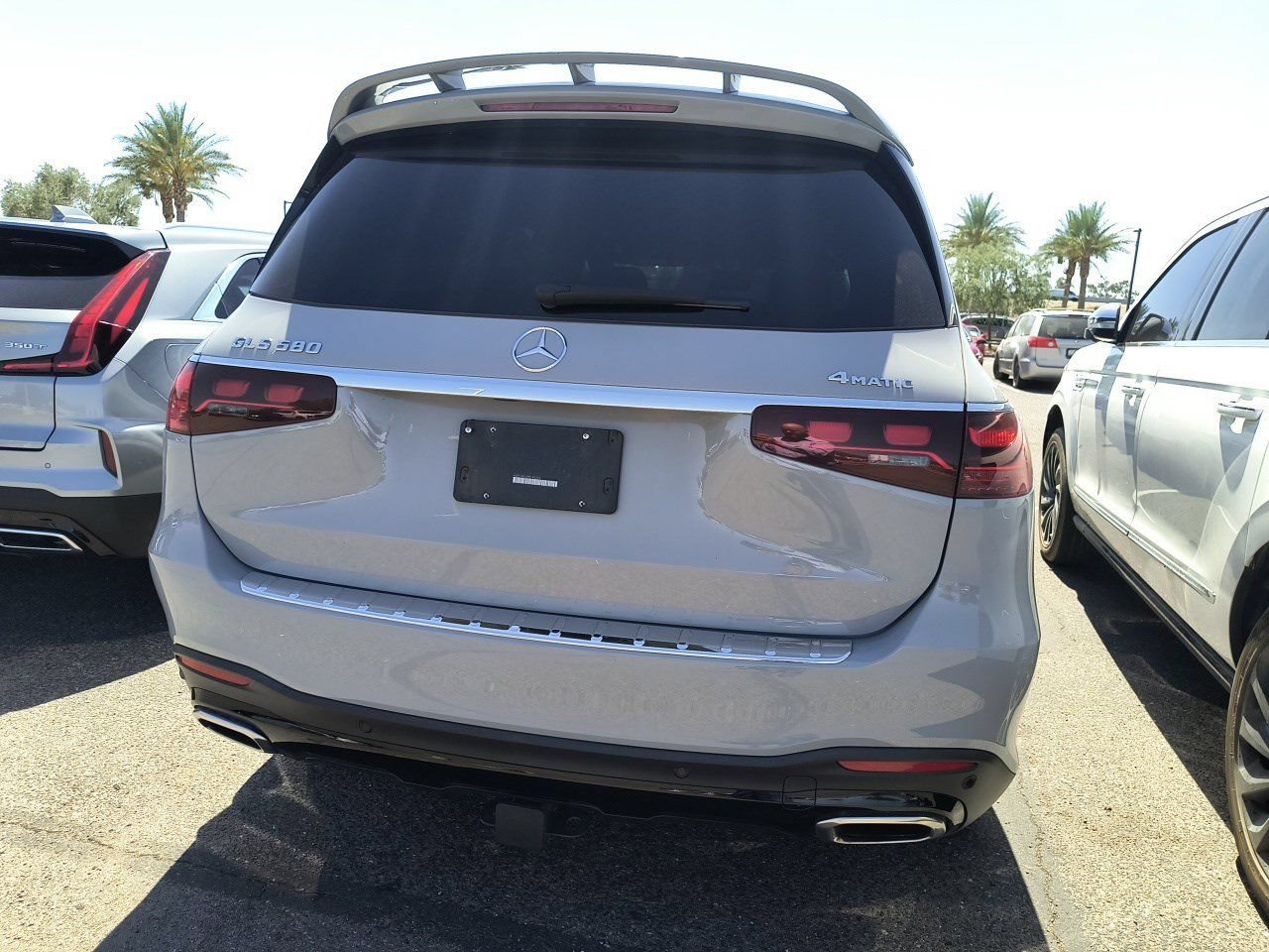Used 2024 Mercedes-Benz GLS 580 4MATIC image 5