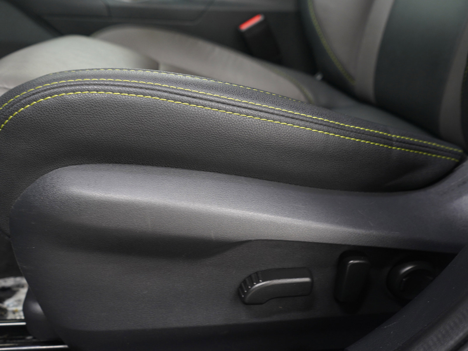 Used 2025 Subaru Outback Onyx Edition image 23