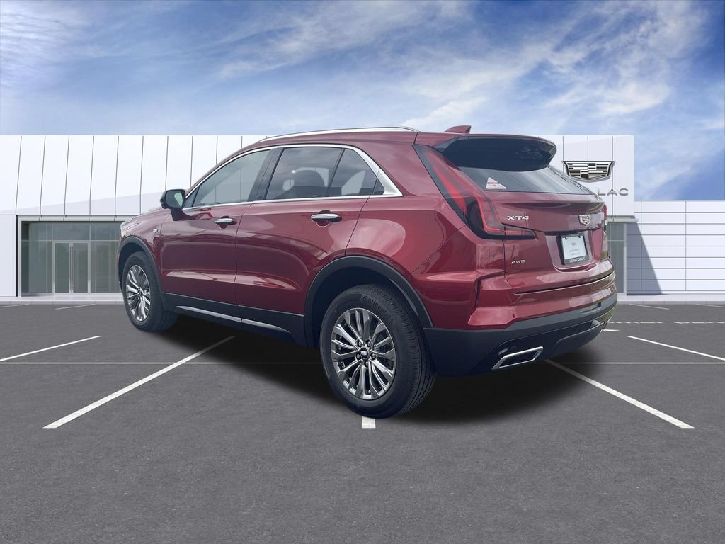 Used 2025 Cadillac XT4 Premium Luxury w/ Technology Package AWD/4WD image 6