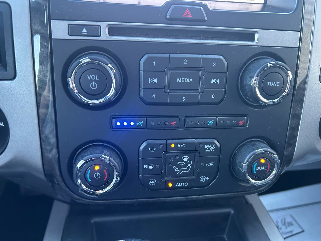 Used 2017 Ford Expedition EL Limited image 31