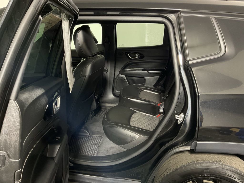 Used 2022 Jeep Compass Altitude w/ Sun and Sound Group image 33