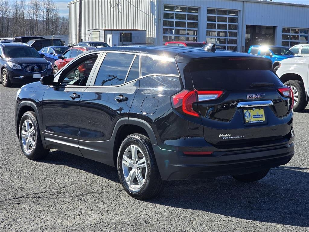 Used 2024 GMC Terrain SLE image 24