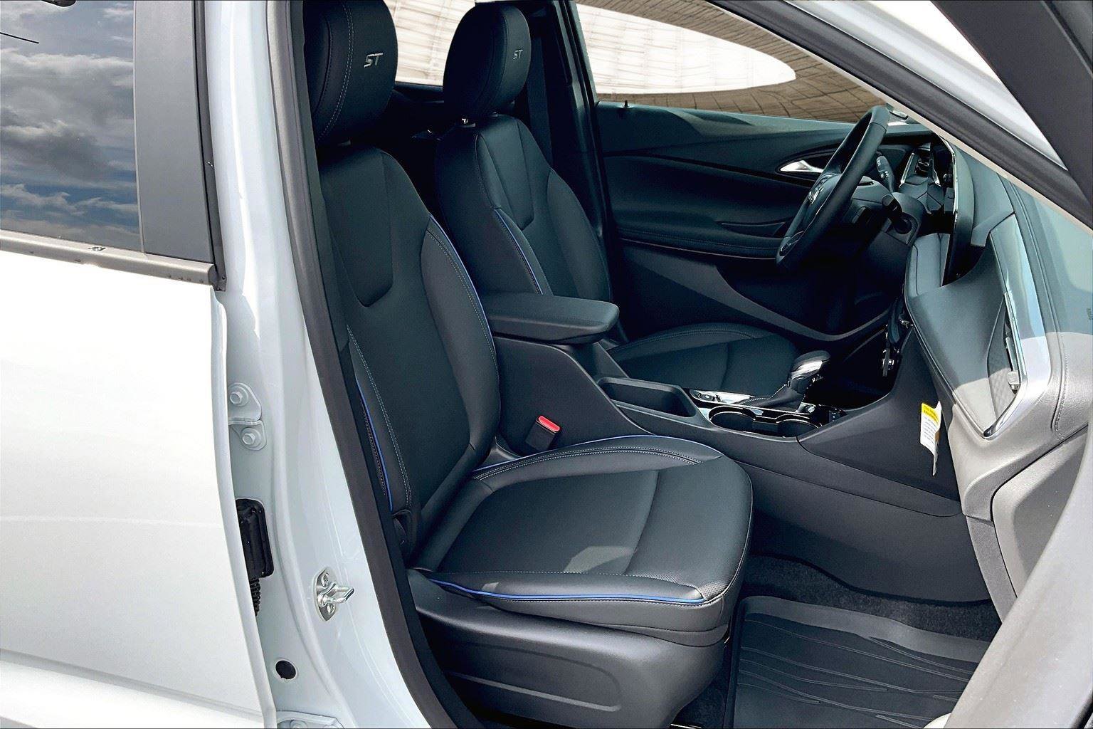 New 2026 Buick Encore GX Sport Touring w/ Comfort Package image 10