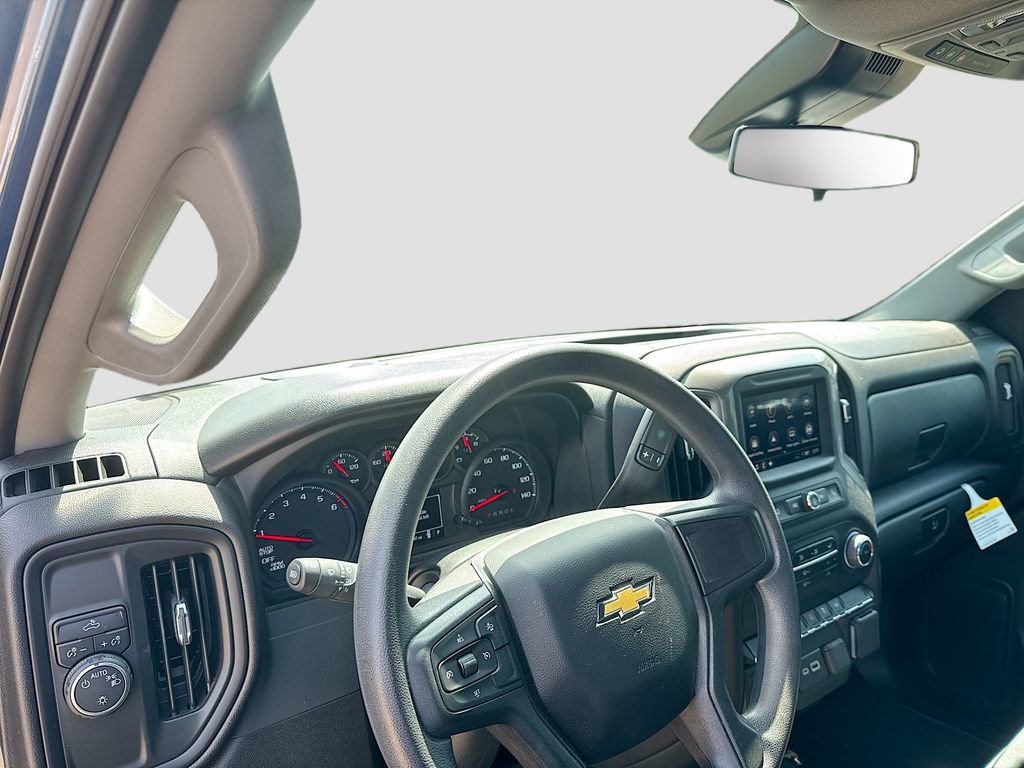 Used 2024 Chevrolet Silverado 1500 Custom image 11