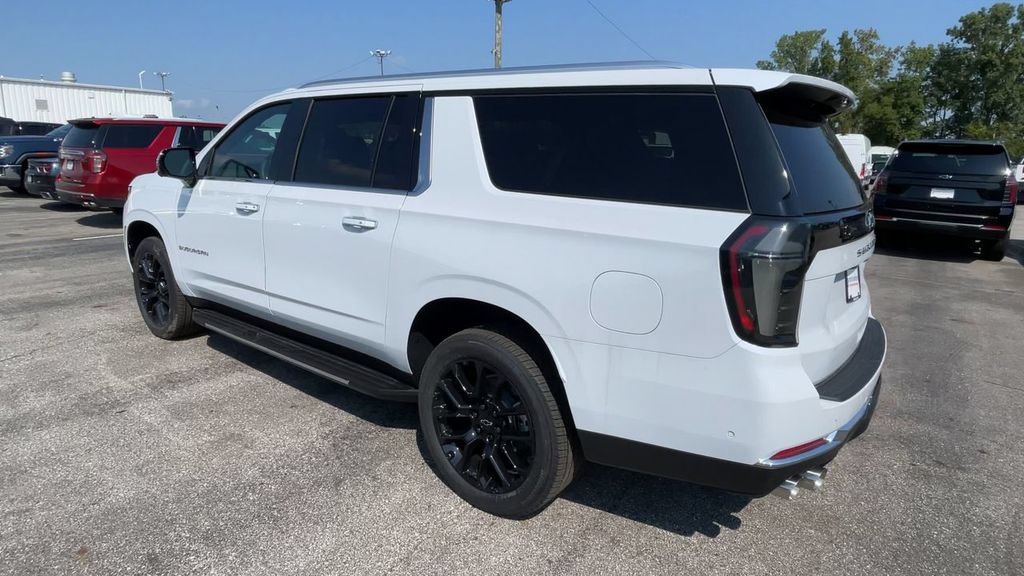 New 2026 Chevrolet Suburban Premier w/ Sun And Tow Package AWD/4WD image 8