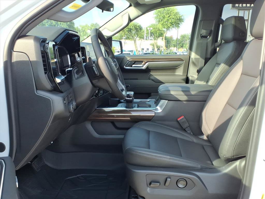 New 2026 Chevrolet Silverado 1500 RST w/ Safety Package RWD image 17