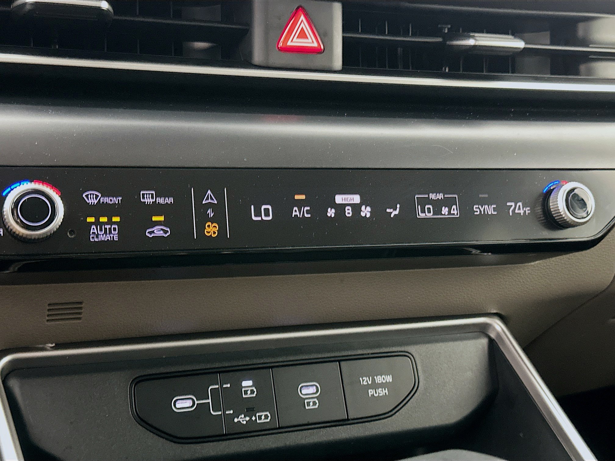 Used 2026 Kia Carnival FWD image 24