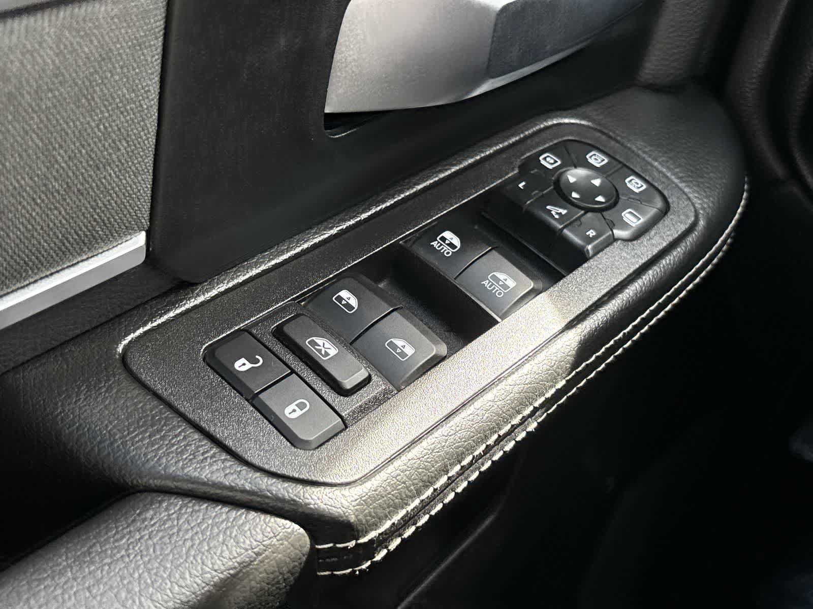 Used 2025 RAM 2500 Big Horn AWD/4WD image 29