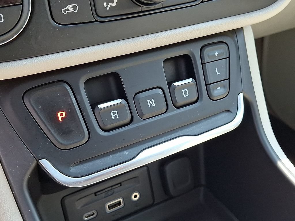 Used 2019 GMC Terrain Denali w/ Advanced Safety Package AWD/4WD image 15