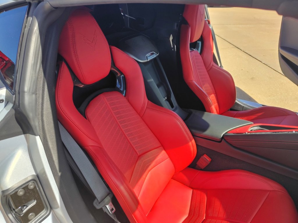 Used 2023 Chevrolet Corvette Stingray Preferred Cpe w/ Z51 Performance Package RWD image 19