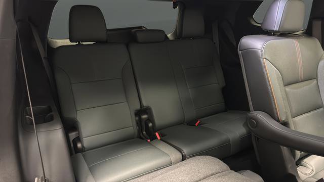 Used 2024 GMC Acadia AT4 image 26