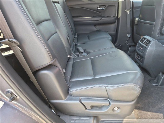 Used 2016 Honda Pilot Touring image 23