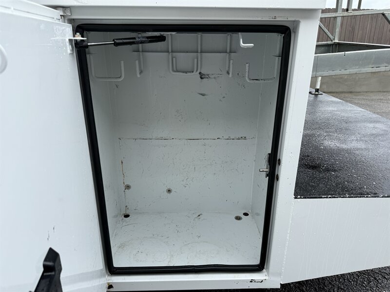 Used 2021 Ford F550 4x4 Regular Cab Super Duty image 44