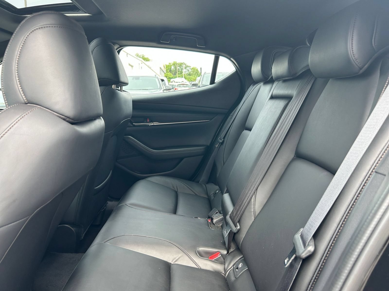Used 2024 MAZDA MAZDA3 s FWD image 17
