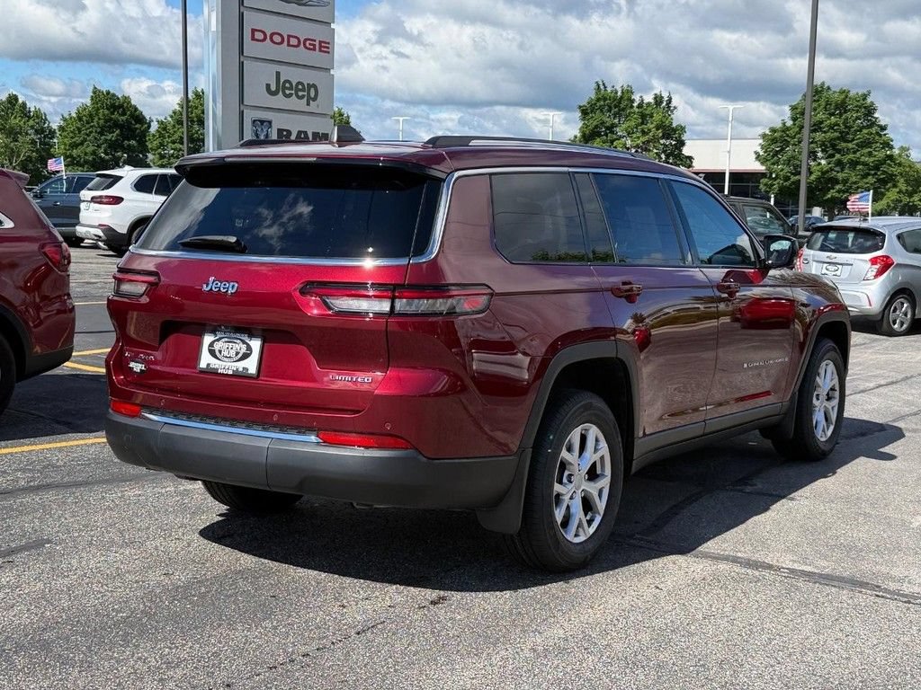 Used 2021 Jeep Grand Cherokee L Limited w/ MOPAR Finishing Package AWD/4WD image 3