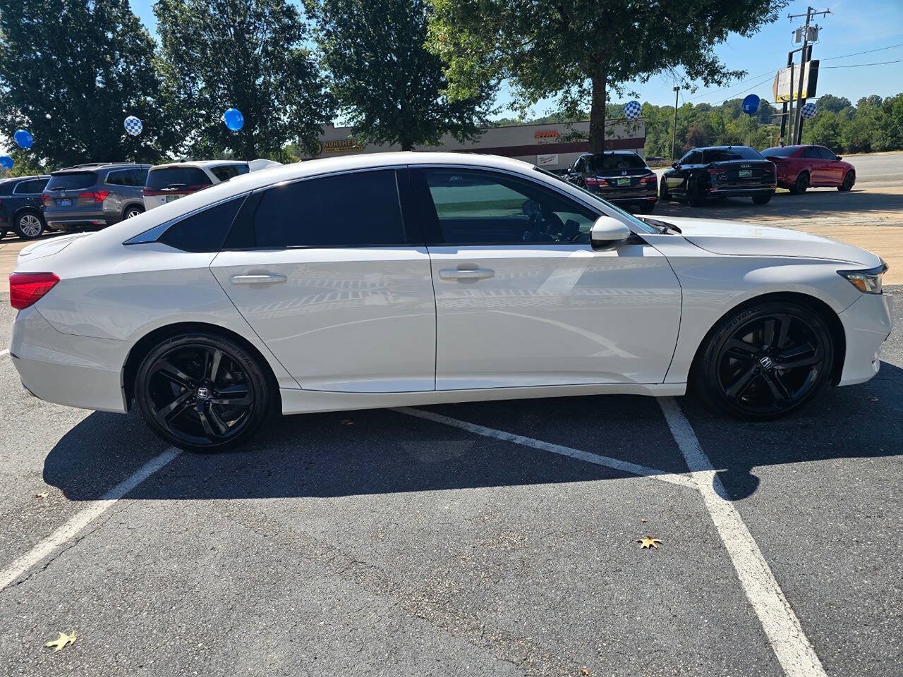 Used 2018 Honda Accord Sport image 7