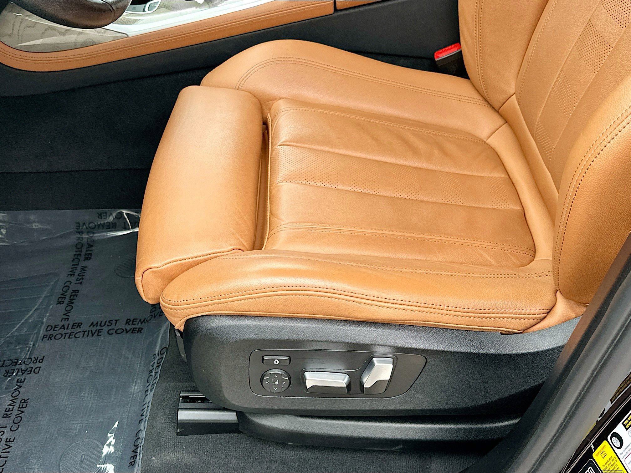 Used 2022 BMW X7 xDrive40i w/ Executive Package image 19