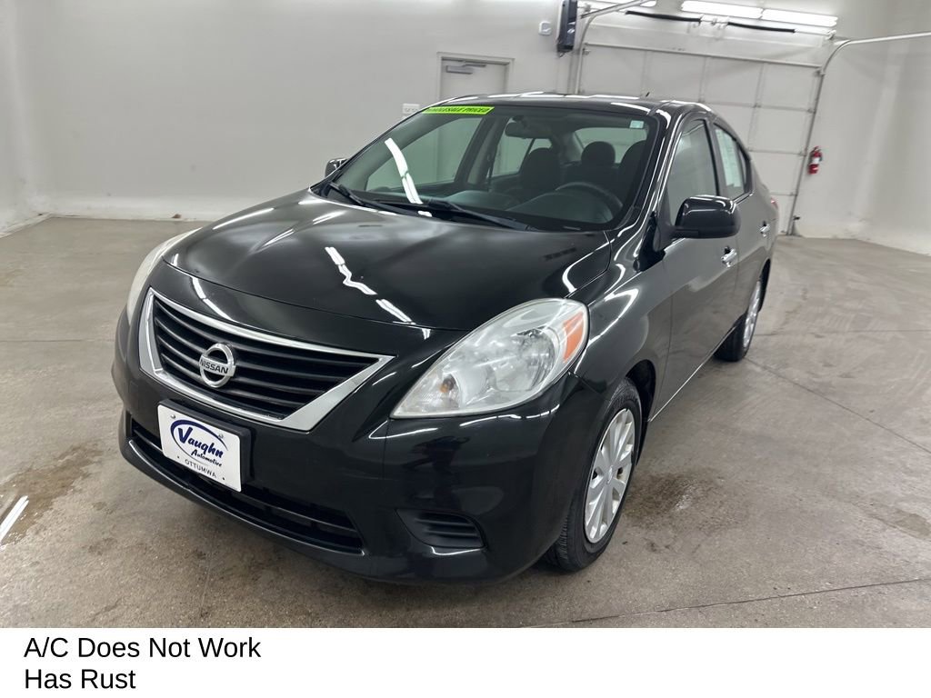 Used 2014 Nissan Versa SV image 6