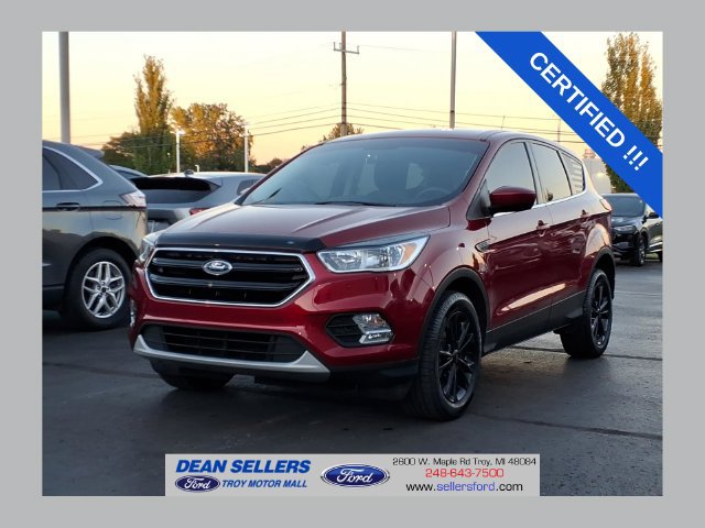 Certified 2019 Ford Escape SE AWD/4WD image 1