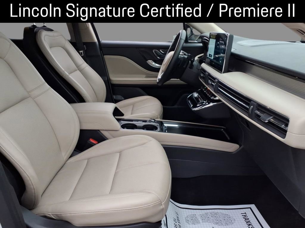 Used 2025 Lincoln Corsair FWD w/ Equipment Group 101A image 13