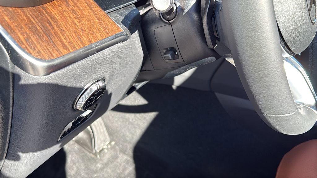 Certified 2025 Mercedes-Benz GLC 300 image 20