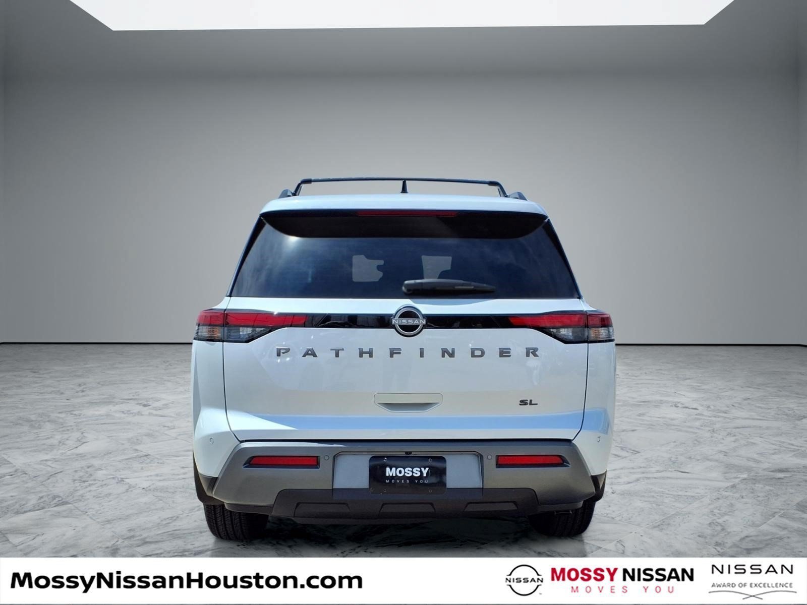New 2026 Nissan Pathfinder SL FWD image 6