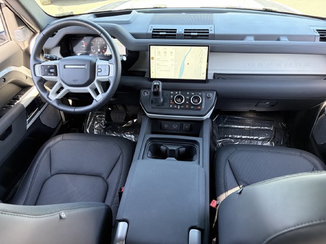 Used 2023 Land Rover Defender 130 X-Dynamic SE AWD/4WD image 22