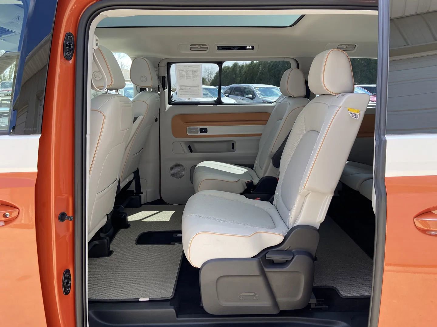 Used 2025 Volkswagen ID. Buzz 1st Edition image 26