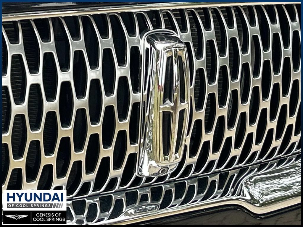 Used 2022 Lincoln Nautilus Reserve w/ Equipment Group 202A AWD/4WD image 11
