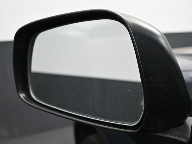 Used 2019 Nissan Frontier SV RWD image 9