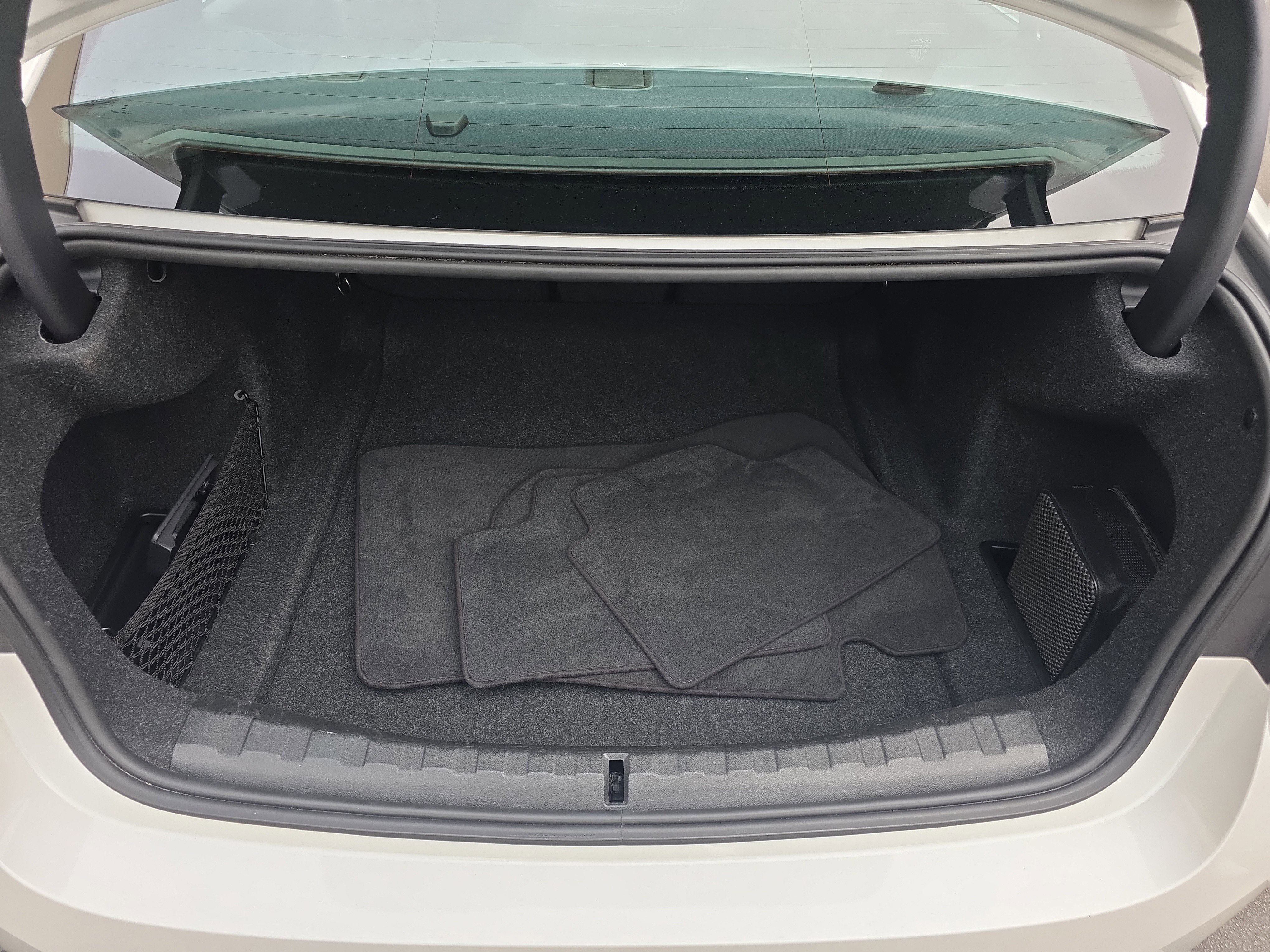 Used 2024 BMW 330i Sedan image 7