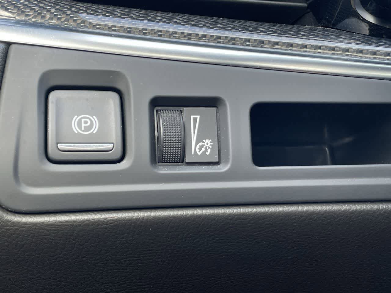 Certified 2023 Cadillac XT5 Sportv w/ LPO, Floor Liner Package image 30