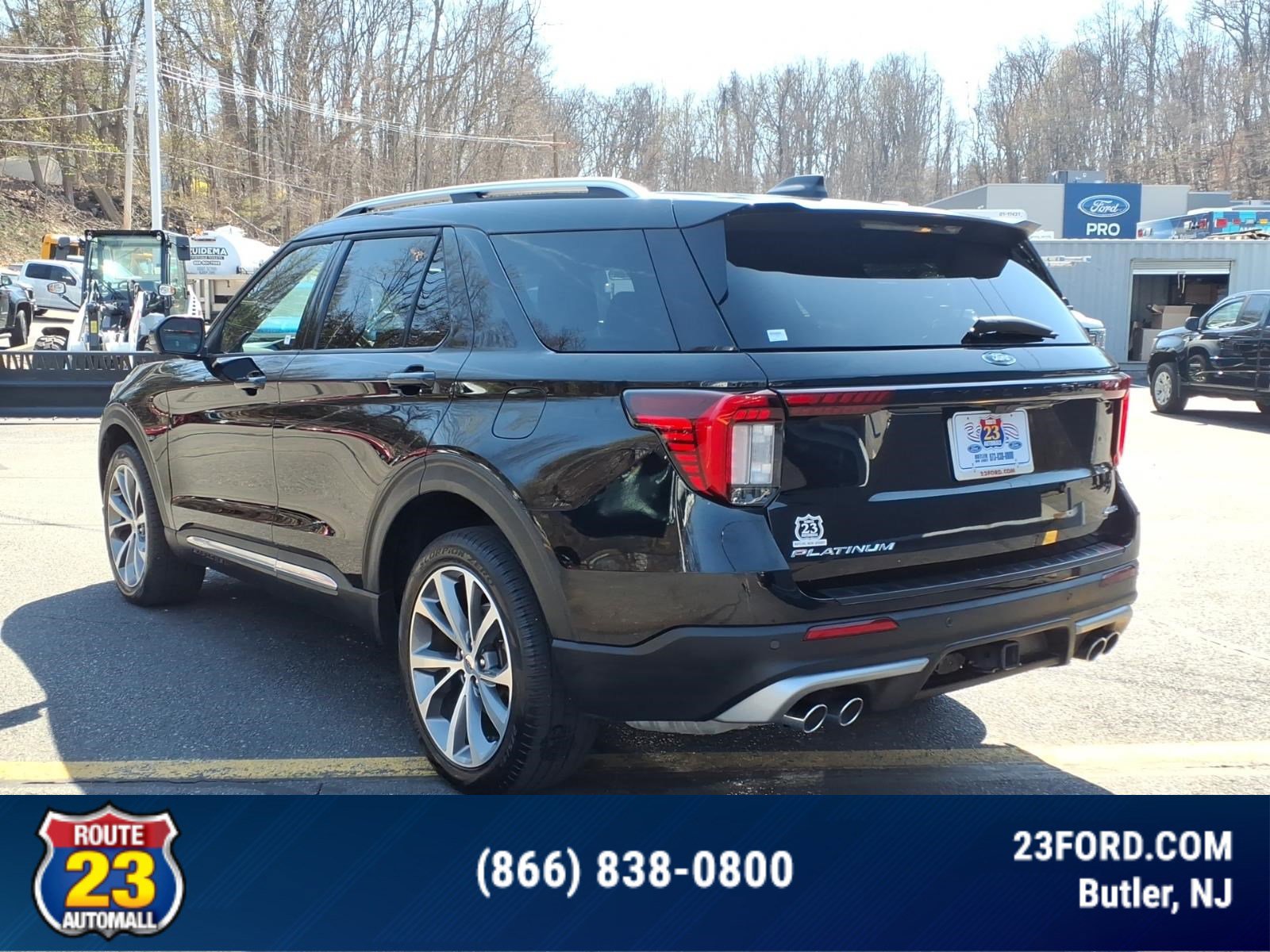 Certified 2025 Ford Explorer Platinum w/ Ultimate Package AWD/4WD image 6