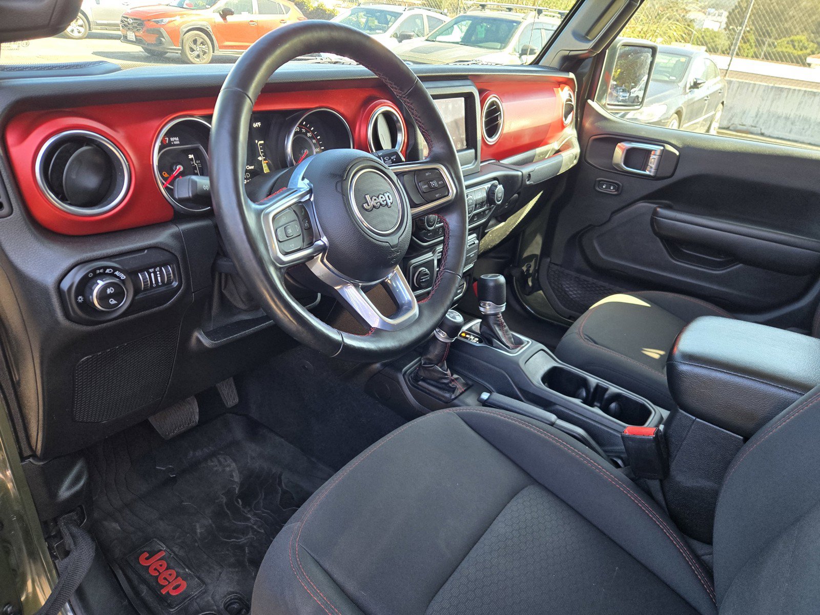 Used 2021 Jeep Gladiator Rubicon w/ Cold Weather Group AWD/4WD image 10