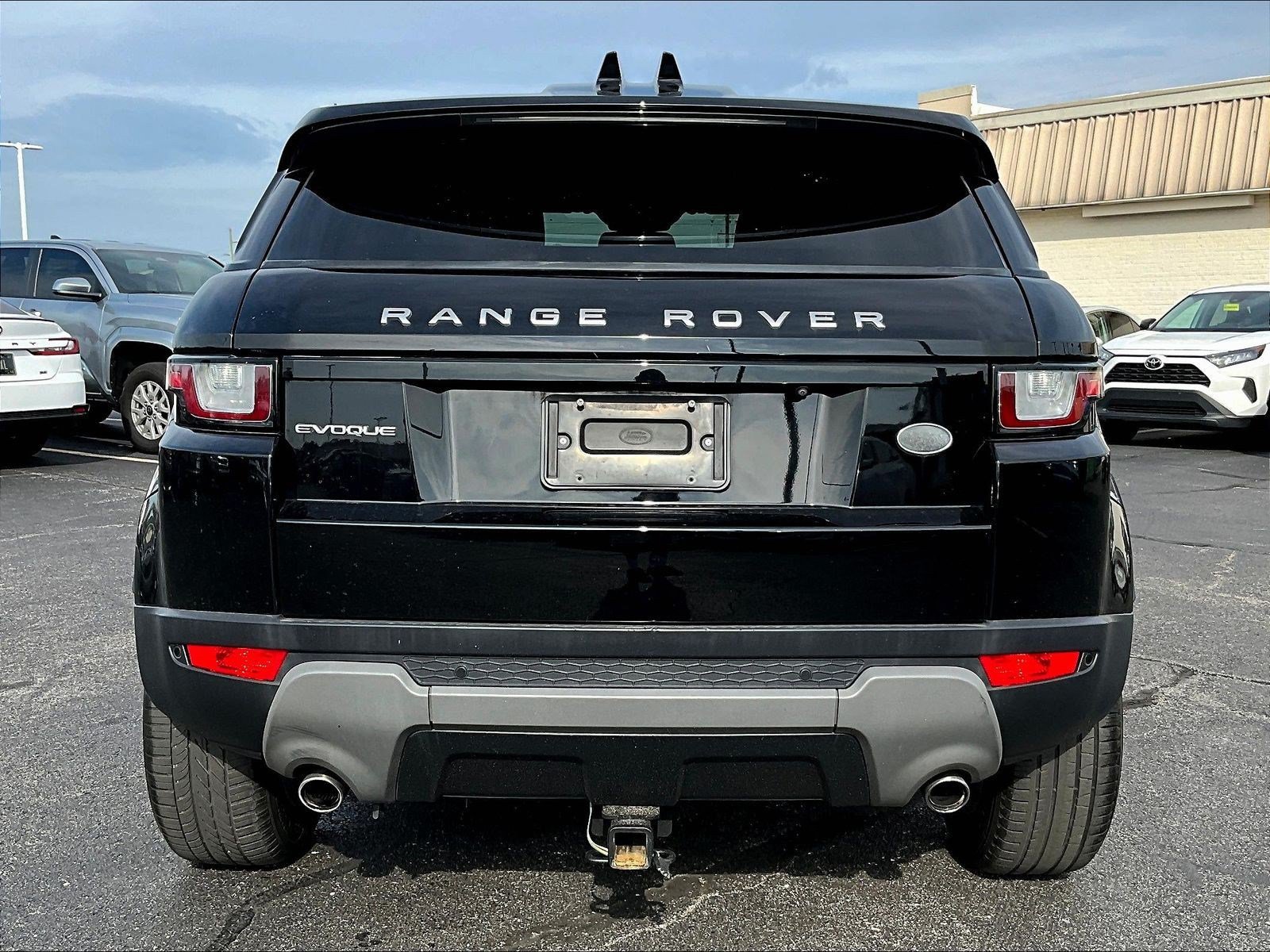 Used 2018 Land Rover Range Rover Evoque SE AWD/4WD image 5