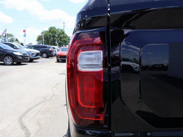 New 2025 GMC Canyon AT4 w/ Nightfall Edition image 9