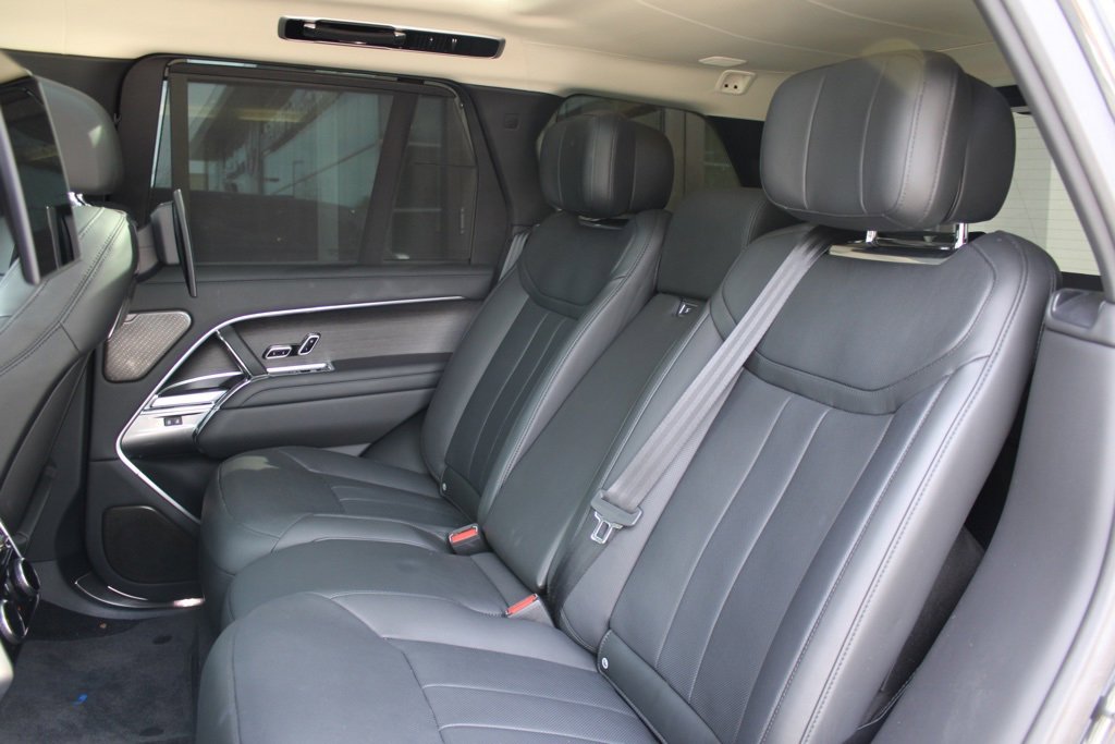 Used 2024 Land Rover Range Rover Autobiography image 48