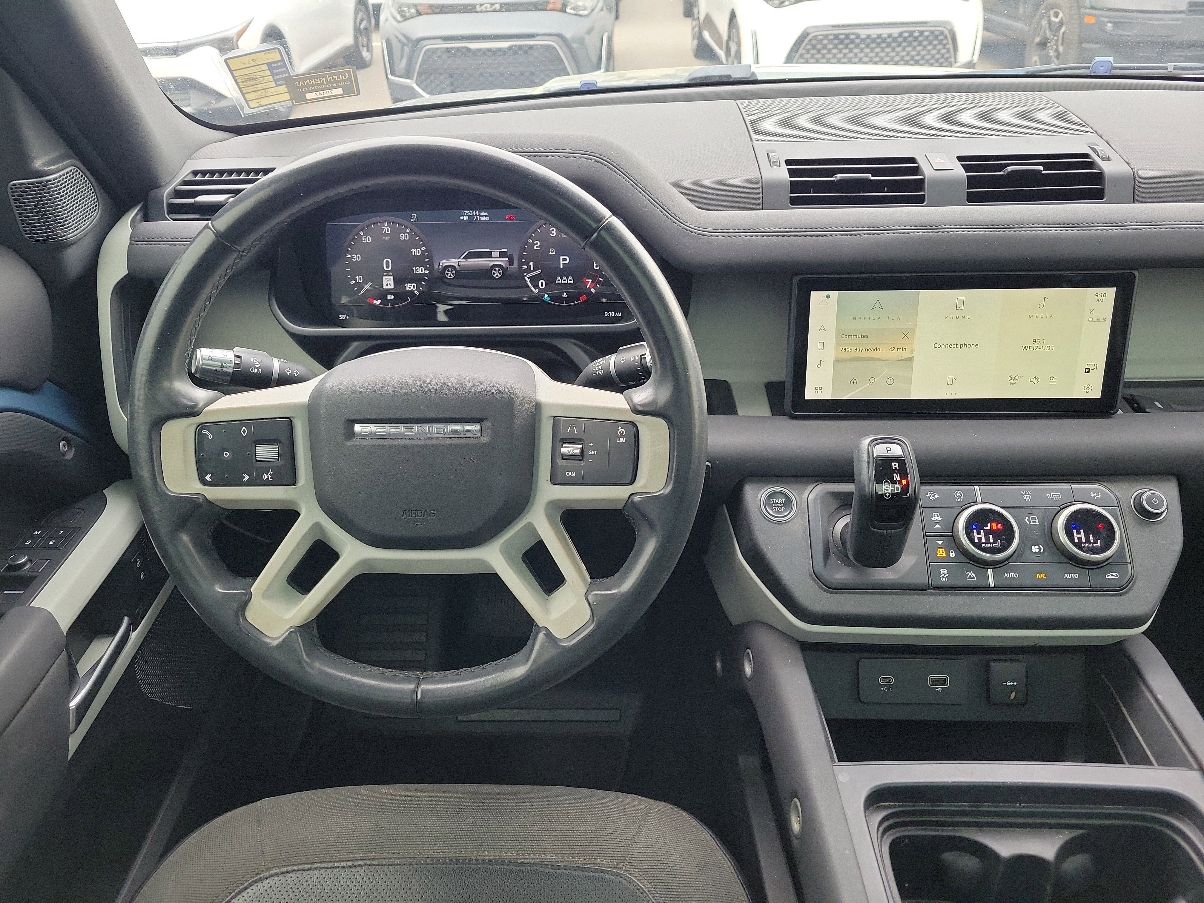 Used 2020 Land Rover Defender 110 SE image 18