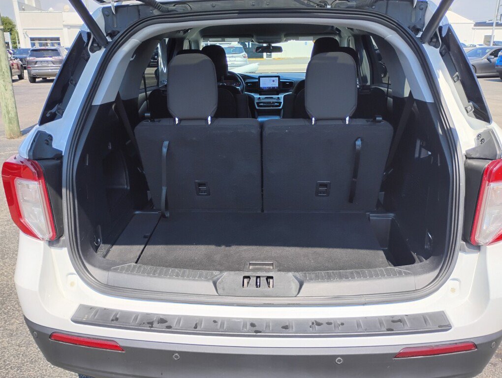 Used 2022 Ford Explorer XLT AWD/4WD image 12