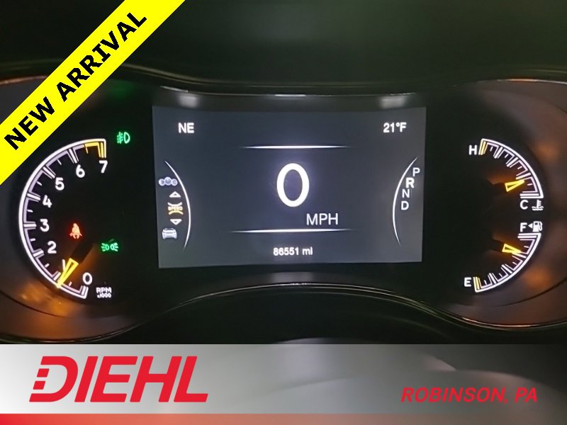 Used 2020 Jeep Grand Cherokee Laredo w/ Quick Order Package 2BN North image 10