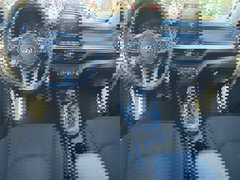 Used 2021 Kia Forte LXS image 19