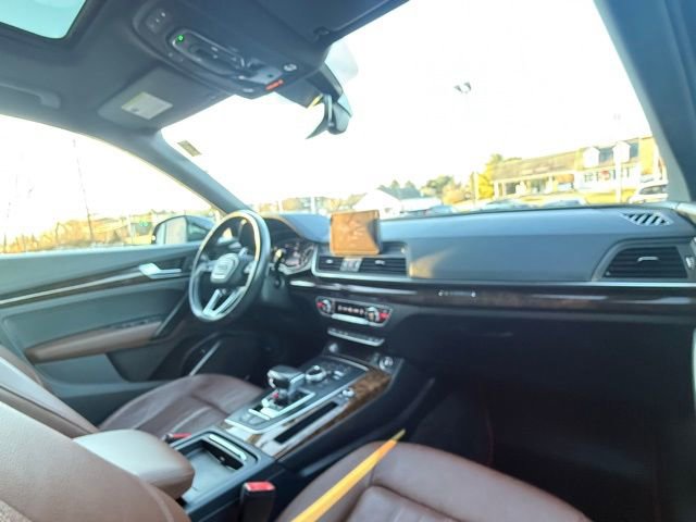 Used 2019 Audi Q5 2.0T Premium w/ Convenience Package image 27