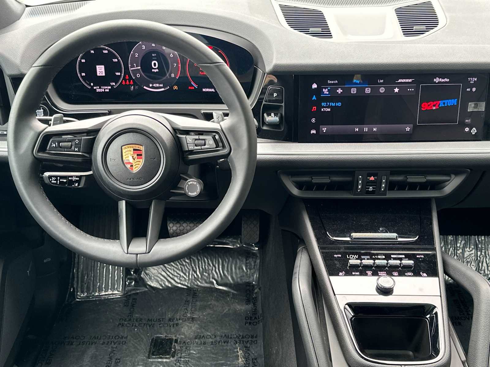 Used 2025 Porsche Cayenne image 15