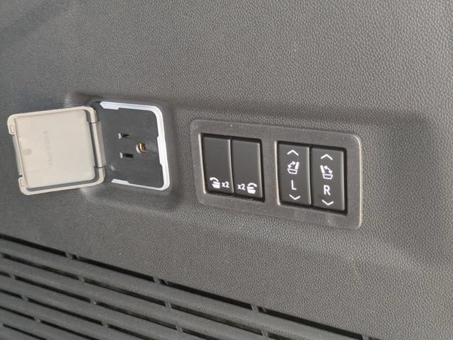 New 2026 Chevrolet Suburban Premier AWD/4WD image 36