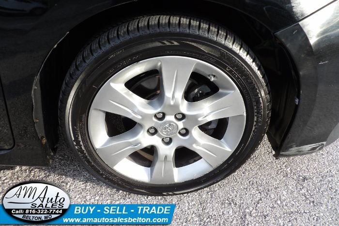 Used 2012 Toyota Sienna SE FWD image 22