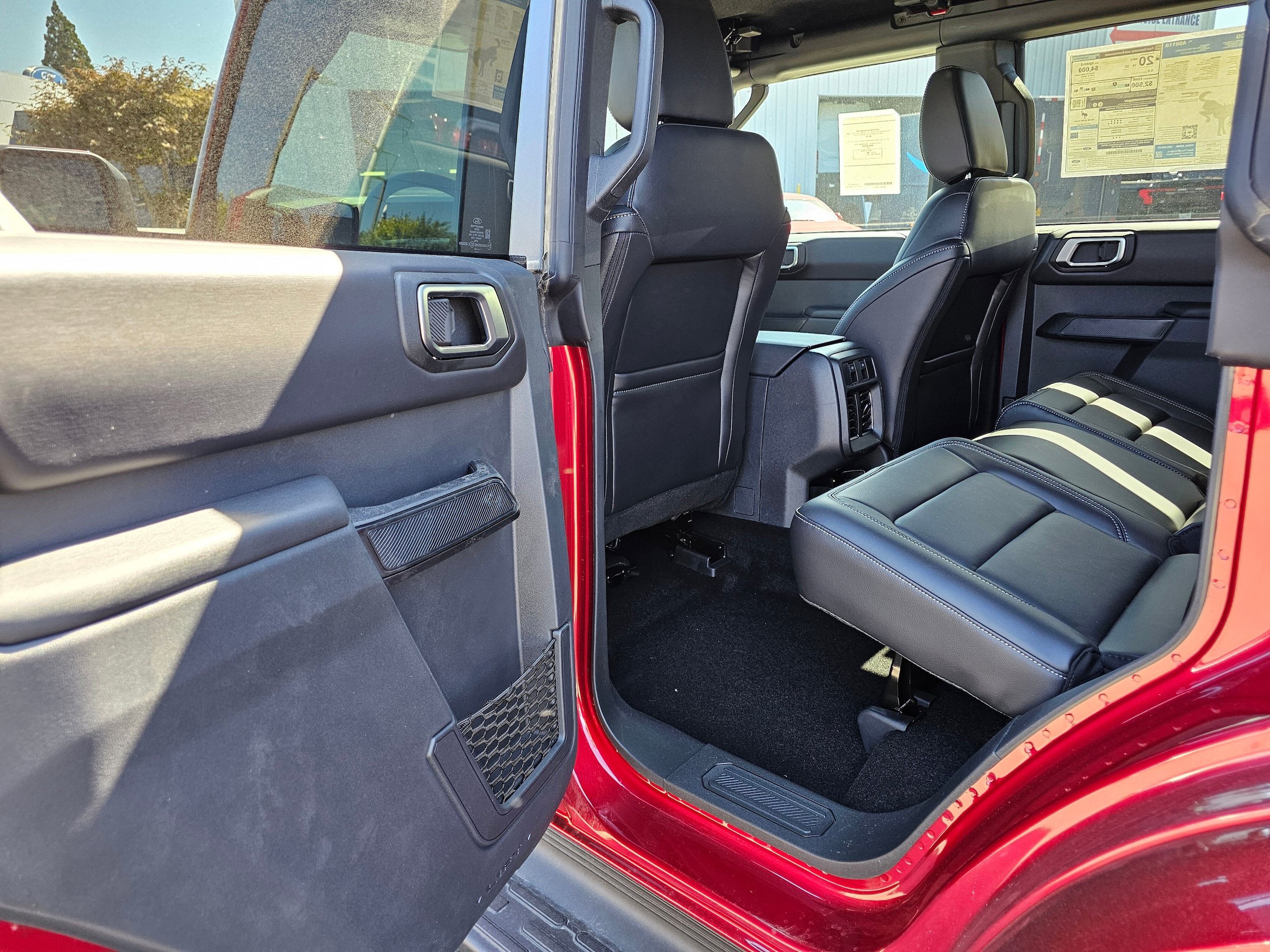 New 2026 Ford Bronco Outer Banks AWD/4WD image 11